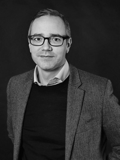 Svartvit bild på Tomas